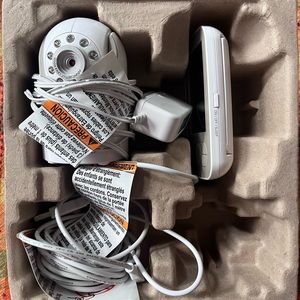 Infant Optics DXR-8 monitor